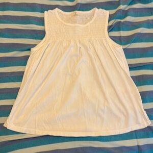 Anthropologie t.la smocked cotton top size Small.  100% cotton. White.